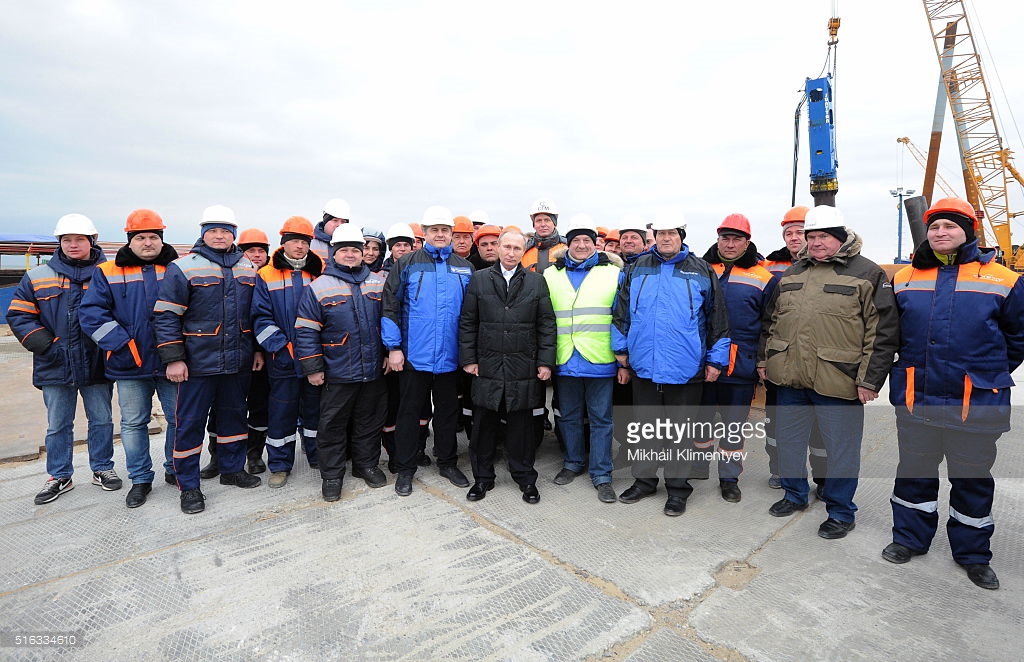 Крымский мост глазами Запада Крымский мост глазами Запада