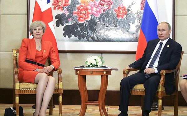 "Списаны со счета": заявление Британии о "дерзком" поздравлении Путина оценили в России "Списаны со счета": заявление Британии о "дерзком" поздравлении Путина оценили в России