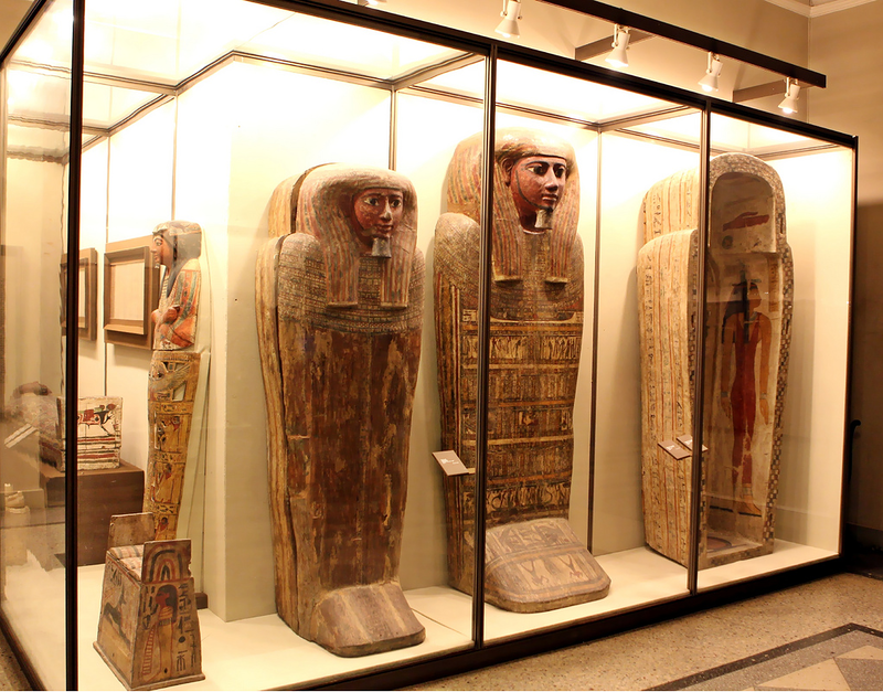 Статуэтки Египтян В Египетском Зале Эрмитаж Описание