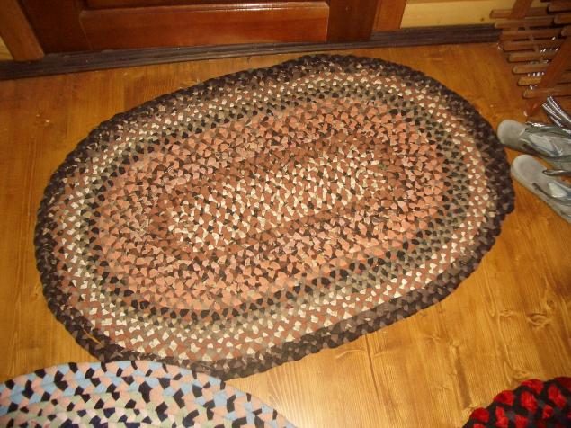 Мастерим коврик из косичек Мастерим коврик из косичек