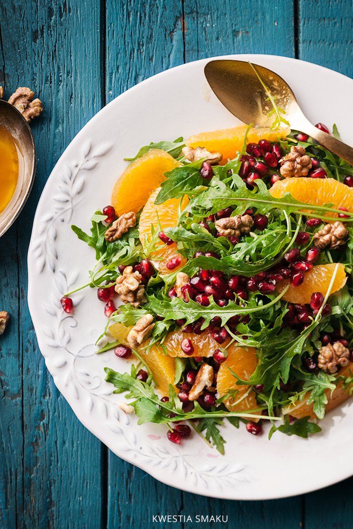 Зимний салат с апельсинами — идеальный вариант для обеда или ужина