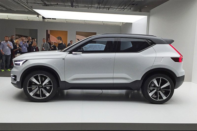 Volvo позволит владельцам кроссовера ХС40 менять машину каждые 24 месяца