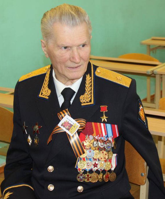 «АЛЬФА» и «ВЫМПЕЛ» на лезвии гражданской войны «АЛЬФА» и «ВЫМПЕЛ» на лезвии гражданской войны