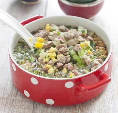 Окрошка с курицей и говядиной Окрошка с курицей и говядиной