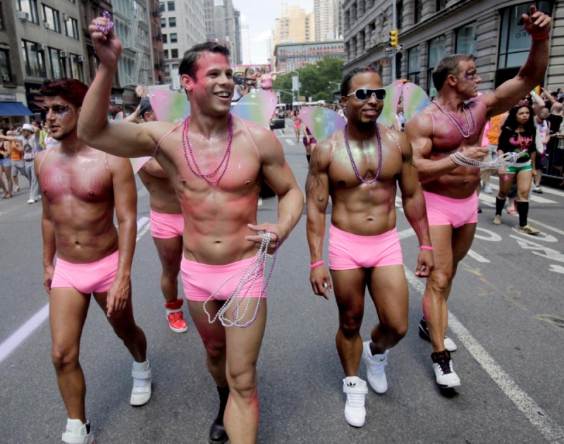 Гей-парады планируют во всех крупных городах Урала