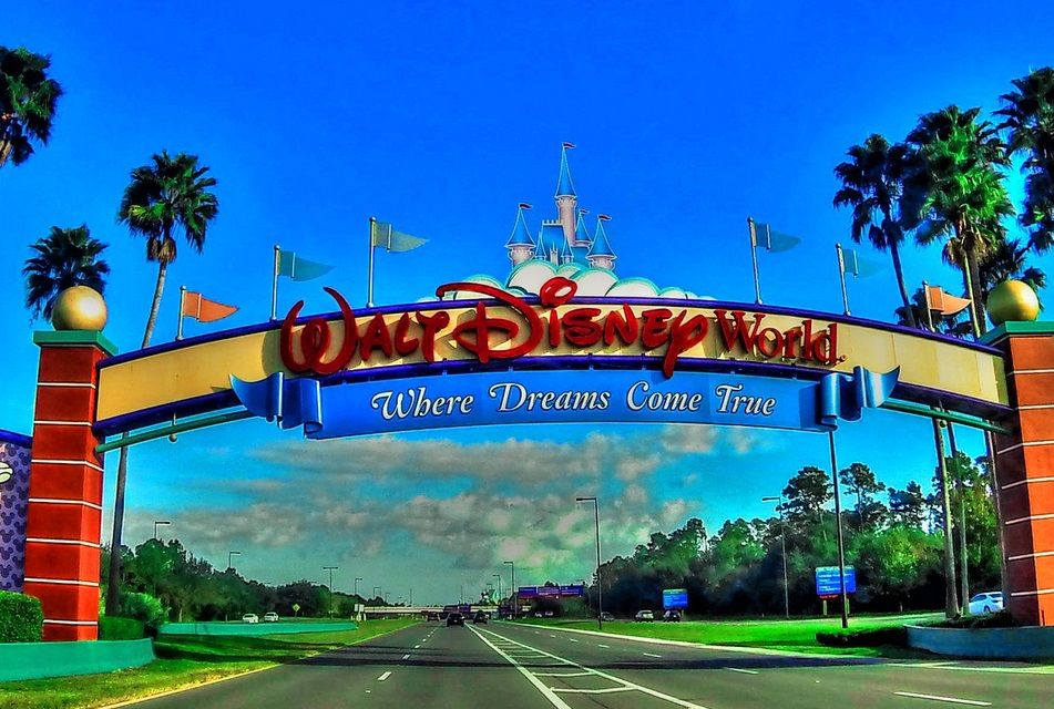 Walt Disney планирует сократить тысячи рабочих мест на следующей неделе Walt Disney планирует сократить тысячи рабочих мест на следующей неделе