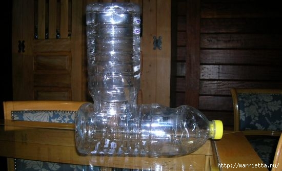 Фидер из пластиковых бутылок для кормления домашних питомцев (4) (550x334, 94Kb)