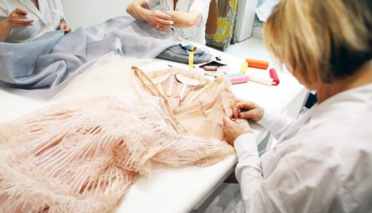 Как работают в Доме Моды VALENTINO