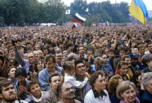 27 лет назад принята Декларация о государственном суверенитете России 27 лет назад принята Декларация о государственном суверенитете России