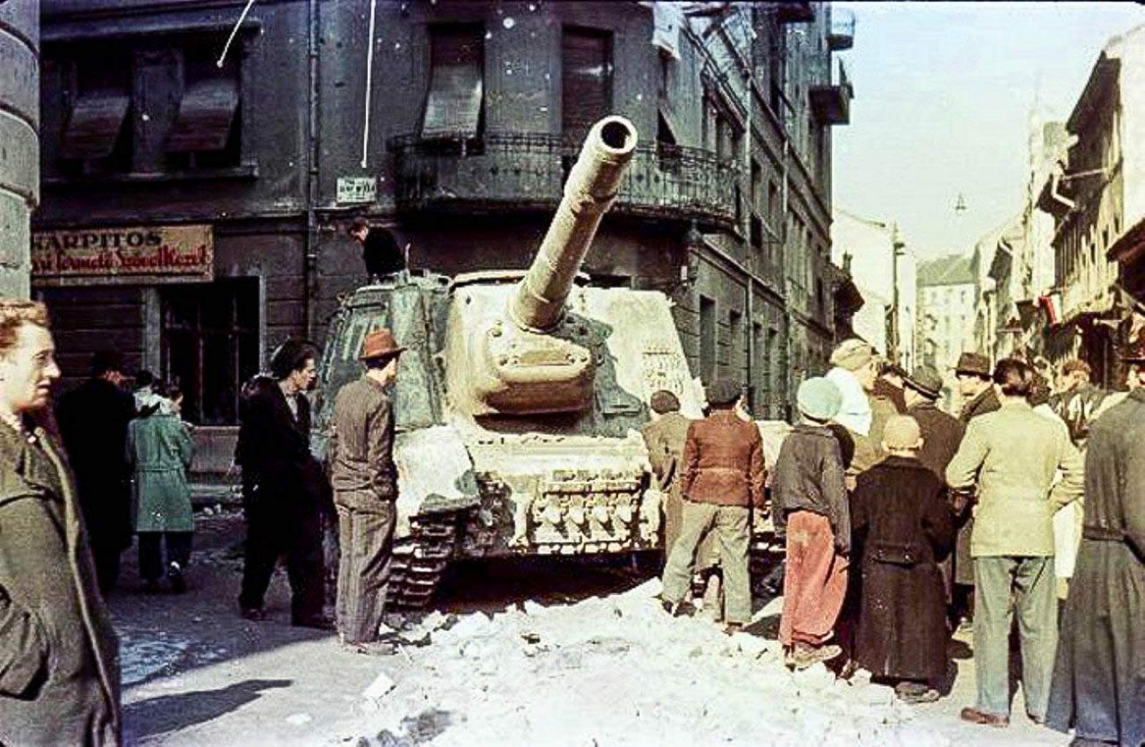 Эвакуация семей сотрудников советских дипломатов. Будапешт, осень 1956 года