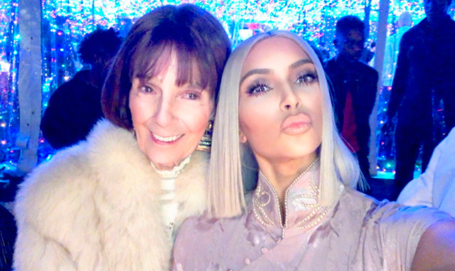 Ким Кардашьян с бабушкой