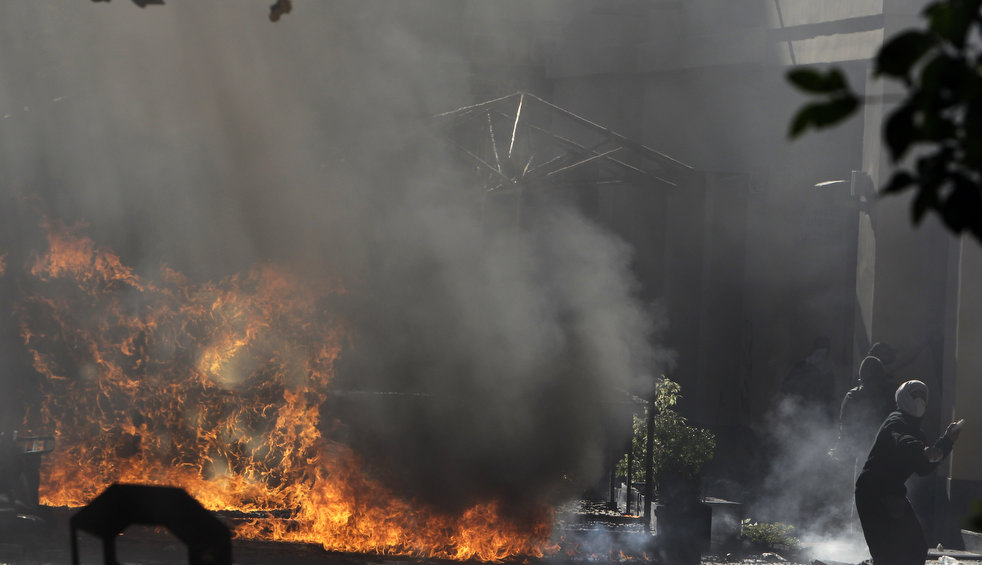 greece riots 101911 31   :   