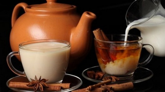 Врачи рассказали, с чем нельзя пить чай