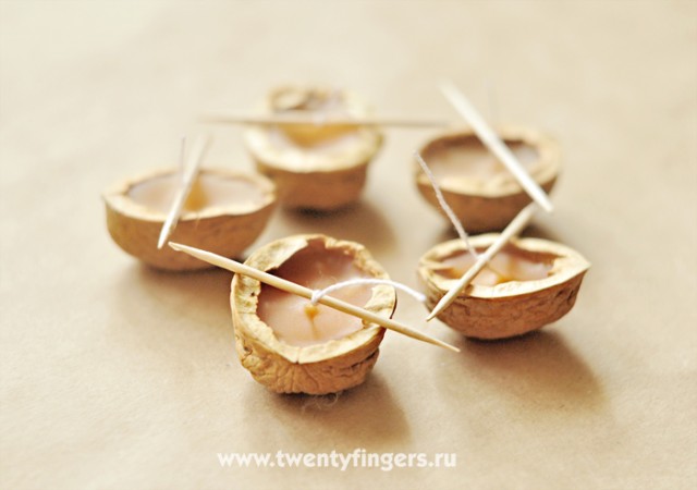 Свечи в ореховой скорлупке
