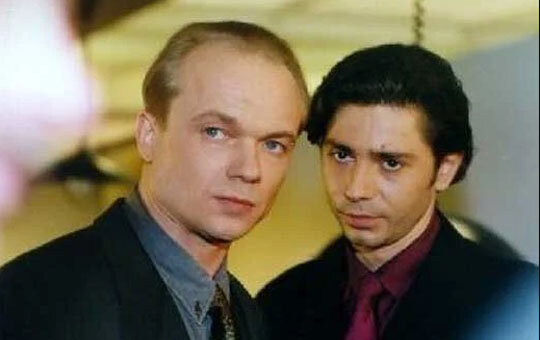 кадр из фильма «День рождения Буржуя» (1999 год), Андрей Смоляков (слева) и Валерий Николаев