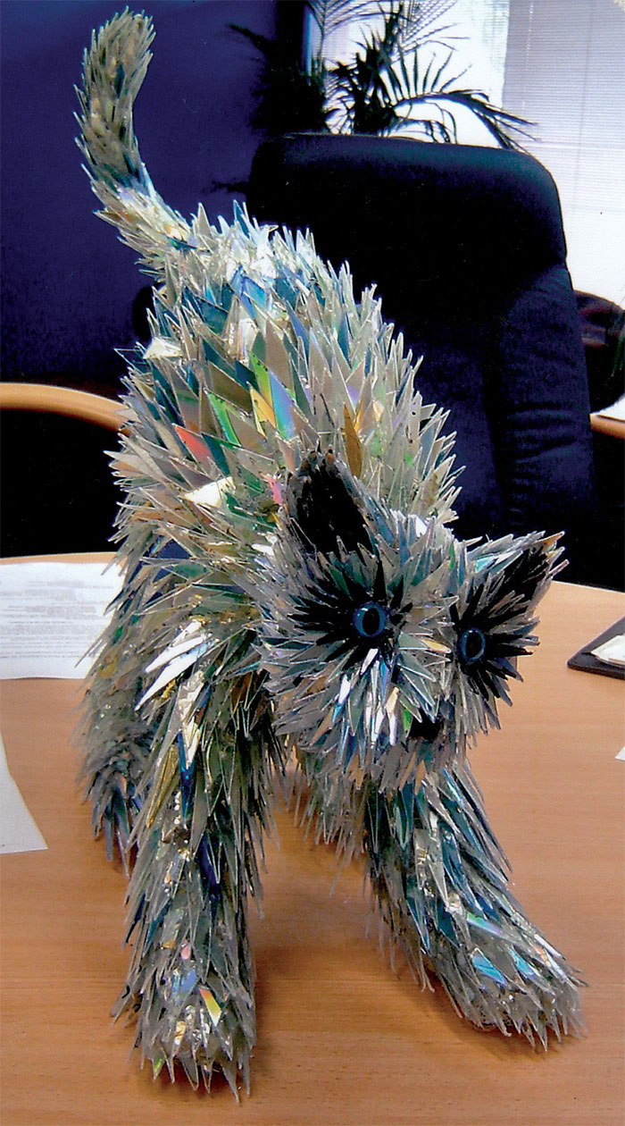 Animal Sculptures Made Of Shattered Cds