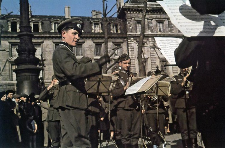 «Париж в оккупации 1941-44г». (Такая разная война. 48 фото) «Париж в оккупации 1941-44г». (Такая разная война. 48 фото)