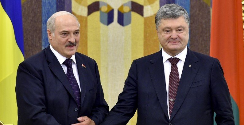 В Москве призвали Лукашенко определиться, с кем же он дружит - с РФ или с Украиной