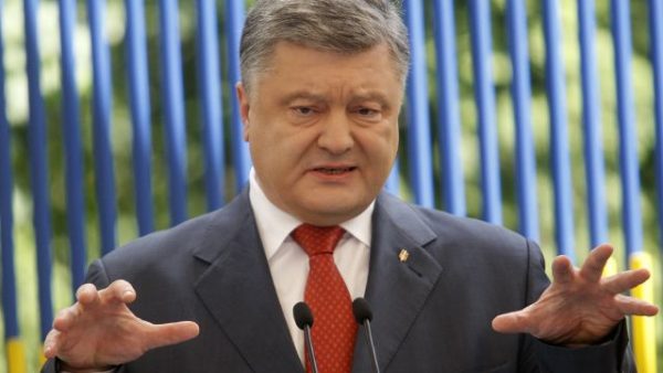 Порошенко макнули лицом в…