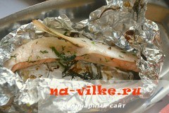 Салат с крабовыми палочками и печёной сёмгой Салат с крабовыми палочками и печёной сёмгой