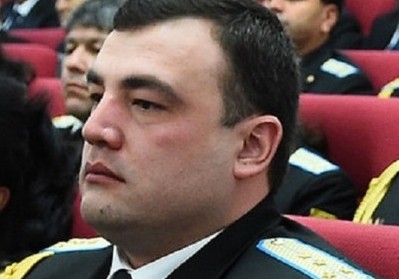 В Таджикистане у следователя нашли бункер с золотом и автомобилями В Таджикистане у следователя нашли бункер с золотом и автомобилями
