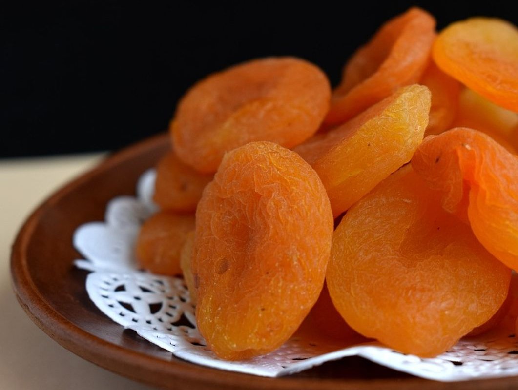 Врачом назван сухофрукт, помогающий от пигментации