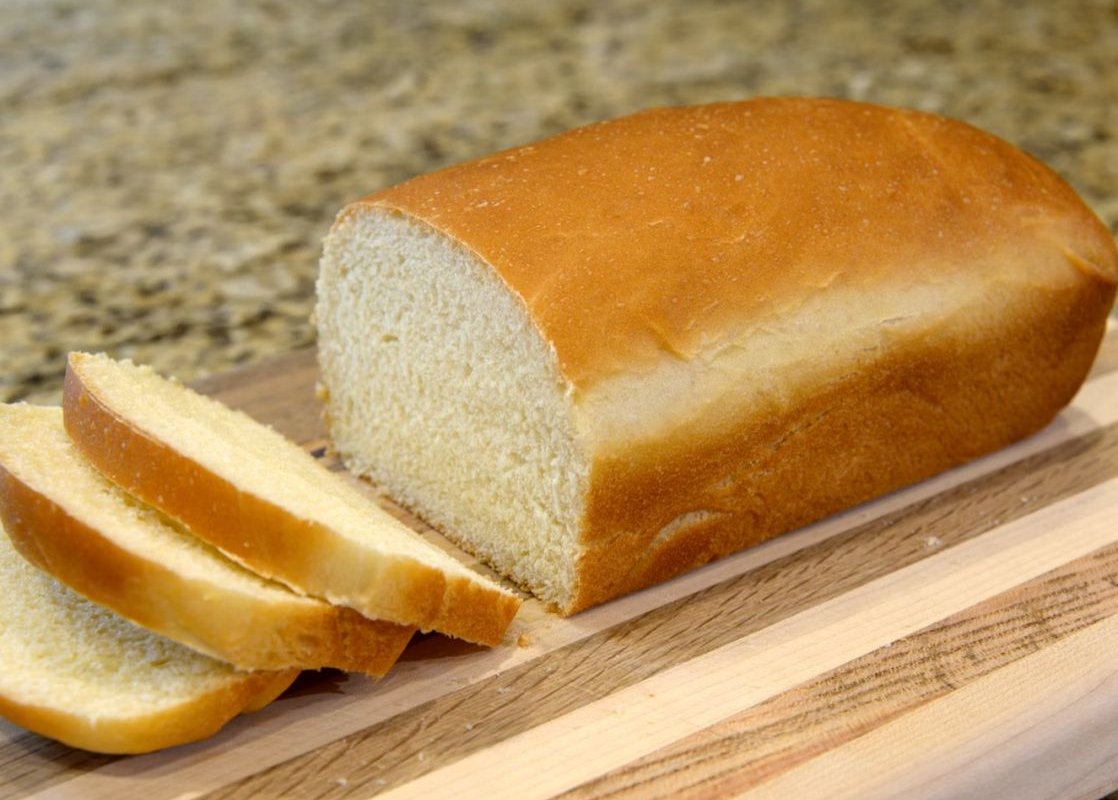 Врач Гинзбург: белый хлеб повышает риск диабета, гипертонии и рака