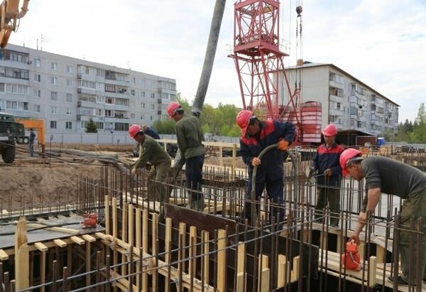 Китайские гастарбрйтеры на ударных стройках России