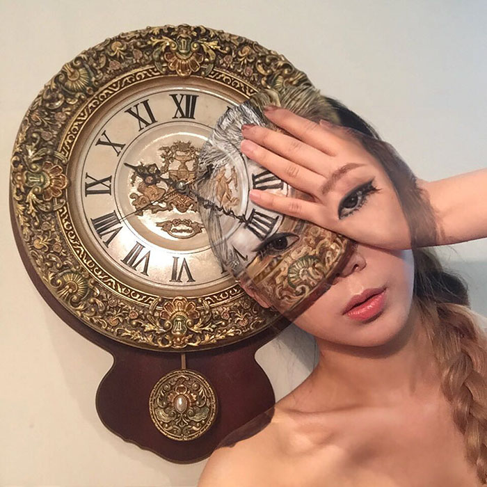 Время. Автор: Dain Yoon. Время. Автор: Dain Yoon.
