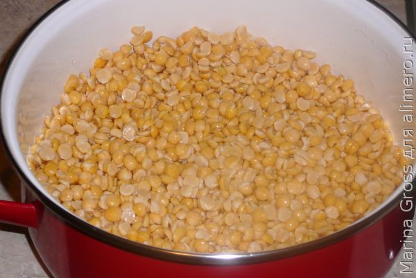 Гороховые котлеты со сметанным соусом Гороховые котлеты со сметанным соусом