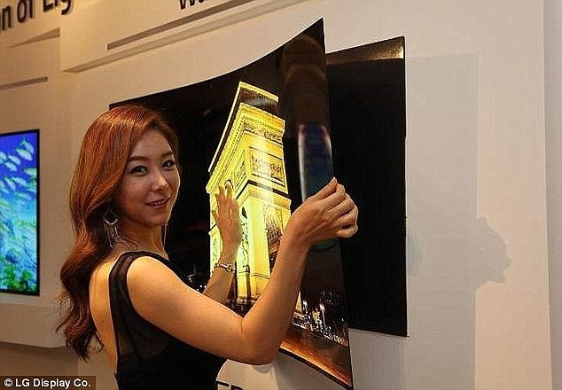 Корейцы сделали первый гибкий складной смартфон Корейцы сделали первый гибкий складной смартфон