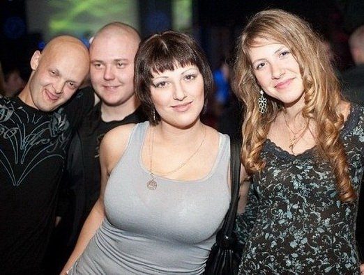 Всегда найдётся тот, кто испортит фото. Согласны? Всегда найдётся тот, кто испортит фото. Согласны?