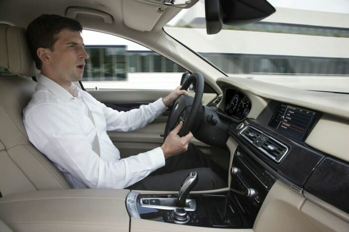 3. Голосовое управление 3. Голосовое управление #авто, #автопроизводители, #бесполезное