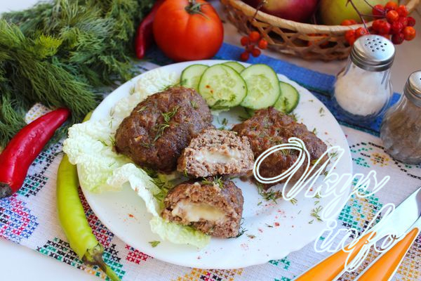 рецепт Мясные зразы с сыром в духовке