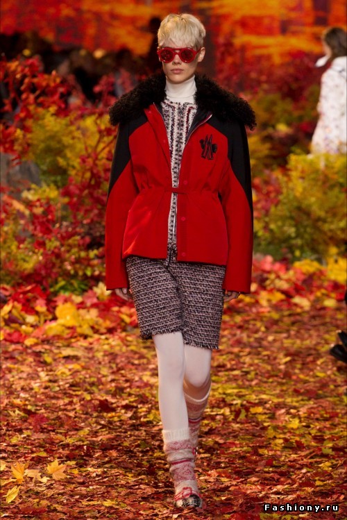 Moncler Gamme Rouge осень-зима 2017-2018 -- очень уютно, комфортно и даже шикарно Moncler Gamme Rouge осень-зима 2017-2018 -- очень уютно, комфортно и даже шикарно
