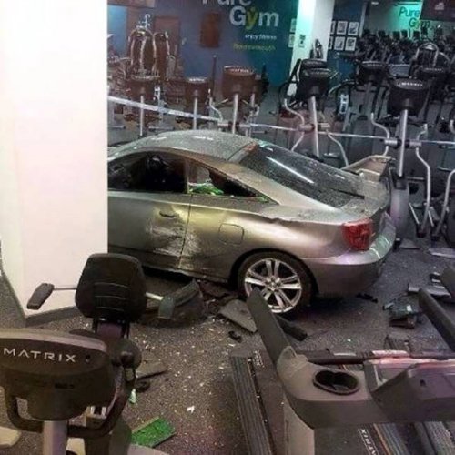 Неудачный день в картинках (21 фото) Неудачный день в картинках (21 фото)