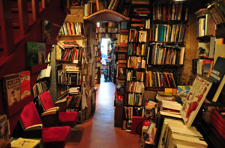 Книжный магазин