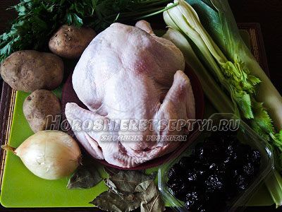 суп с курицей и черносливом и. original. суп с курицей и черносливом и фото. суп с курицей и черносливом и-original. картинка суп с курицей и черносливом и. картинка original. Диетические супы — важнейшая часть здорового питания. Но рецептов диетических блюд с курицей не так и много, и все они однотипны. Сегодня мы решили приготовить первое блюдо в английском стиле и подготовили для вас рецепт, который удивит вас новым, богатым вкусом и низкой калорийностью. Суп, который мы будем готовить, называется в оригинале коки-лики, что дословно переводится как курица и лук-порей. Очень неожиданный ингредиент для супа — чернослив — здесь играет второстепенную роль, но в конечном итоге именно он придает блюду интересный сладковатый вкус. Этот диетический куриный суп разнообразит повседневное меню. Вы давно не удивляли своих близких новым блюдом с неизбитым вкусом? Тогда этот рецепт для вас.