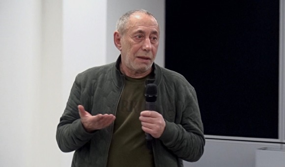 Сказано было президентом: «Нельзя бежать сейчас, нельзя увольняться» Сказано было президентом: «Нельзя бежать сейчас, нельзя увольняться»