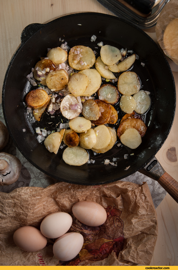 Литературная кухня,Ниро Вульф,кулинария,кулинарный реактор,фэндомы,из Одессы с морковью,автор Brahmanden,яичница,рецепт,food porn Литературная кухня,Ниро Вульф,кулинария,кулинарный реактор,фэндомы,из Одессы с морковью,автор Brahmanden,яичница,рецепт,food porn
