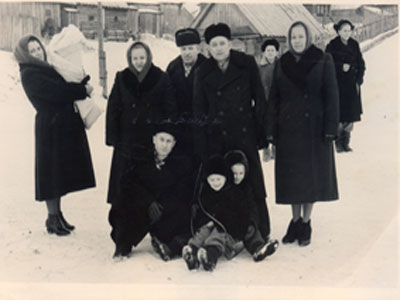 1961 год. Ульяновская область, Майнский район, рабочий поселок Игнатовка. 