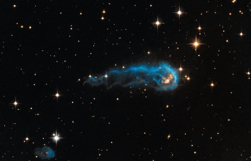 O espaço “Tadpole”, conhecido entre os cientistas como IRAS 20324 + 4057, é um proto-radar brilhante em um estágio muito inicial da evolução interessante, espaço, beleza, ciência, fotos