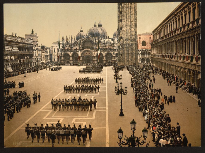 Грёзы, мечты и ностальгия: Фотохромные открытки Венеции конца XIX века