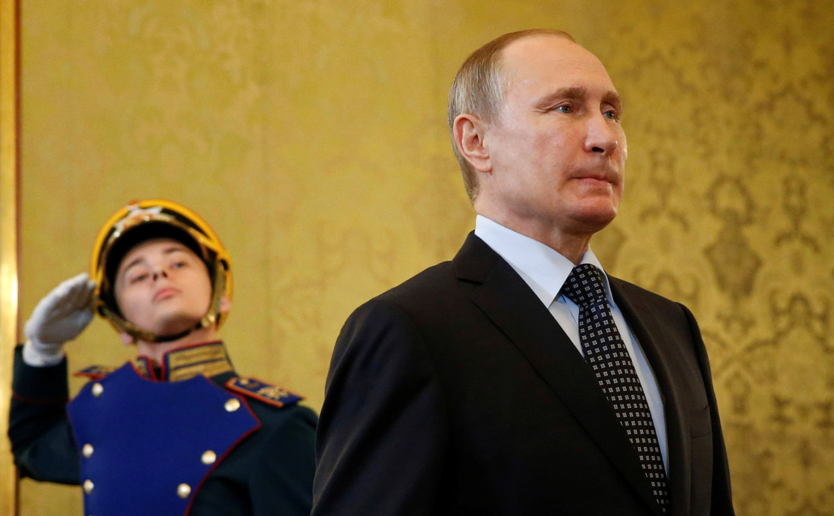 СМИ: Путин пойдет на выборы-2018 без «Единой России» СМИ: Путин пойдет на выборы-2018 без «Единой России»