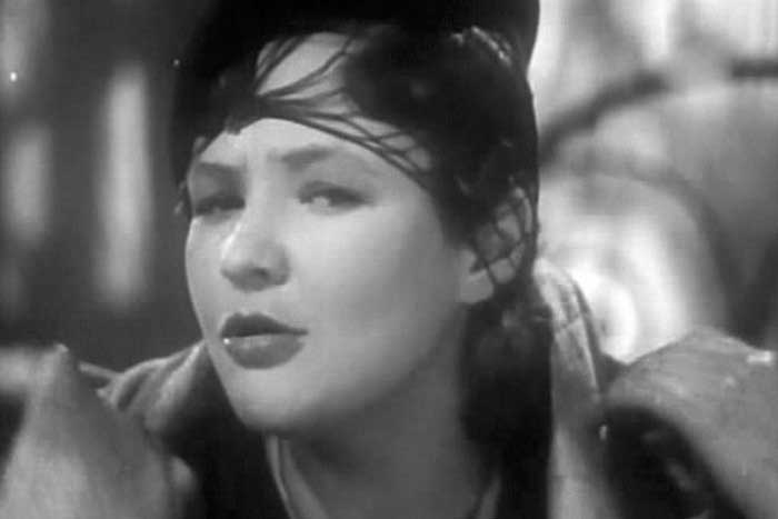 Вера Алтайская в фильме «Светлый путь» (1940 год) Вера Алтайская в фильме «Светлый путь» (1940 год)