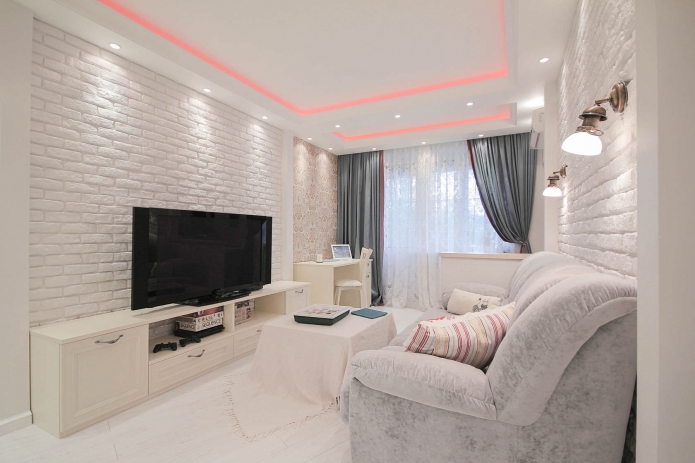 Дизайн квартиры выполнен специалистами студии «ДизайновТочкаРу».