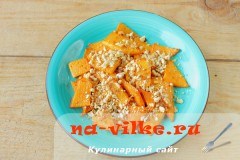 Теплый салат из тыквы с орехами Теплый салат из тыквы с орехами