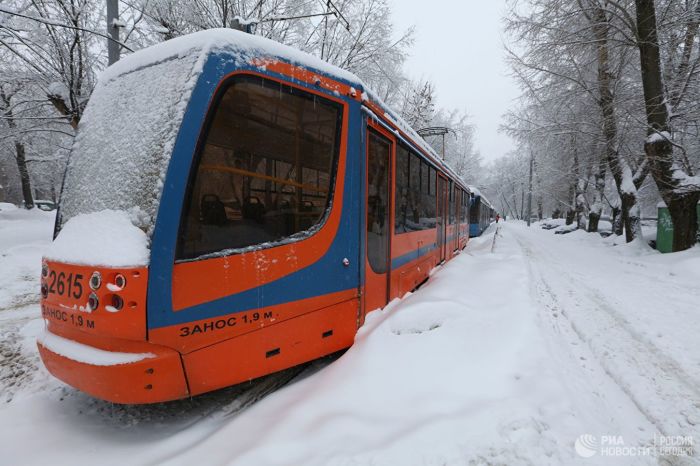Житель Краснодара арендовал трамвай и катал людей бесплатно