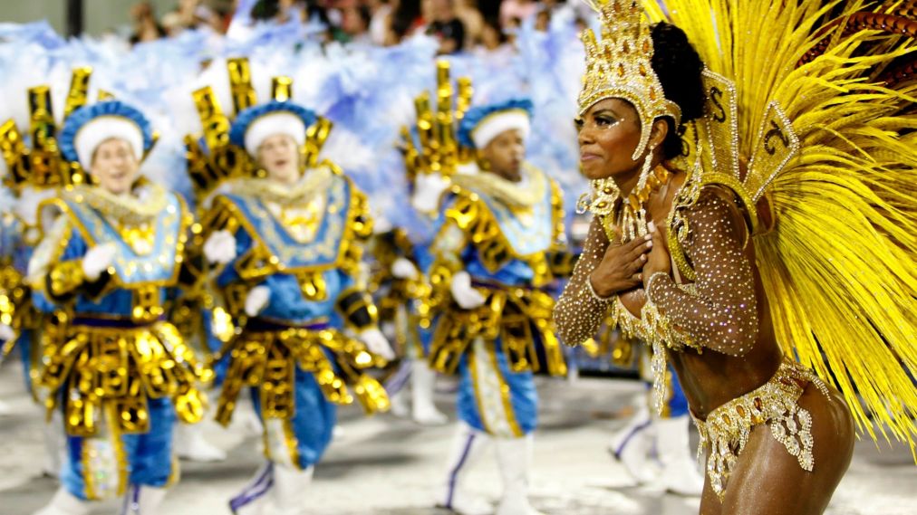 Карнавал в Рио-де-Жанейро http://travelcalendar.ru/wp-content/uploads/2015/08/Karnaval-v-Rio-de-ZHanejro_glav6.jpg