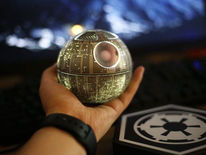 star-wars-levitating-death-star-speaker-hellosy-14